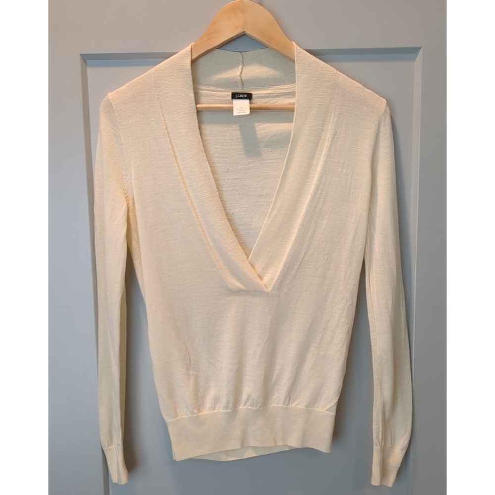 J. Crew Womens XS‎ Long Sleeve V Neck Cream 100% Merino Wool Sweater